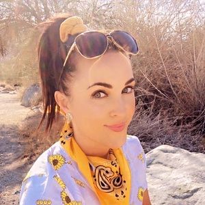 Meet your Posher, Megan